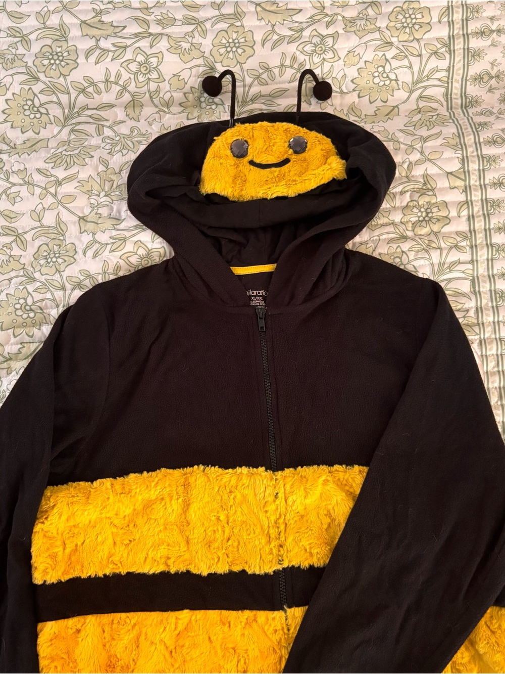 Xhilaration unisex bumblebee hooded costume onesie fuzzy yellow black striped XL